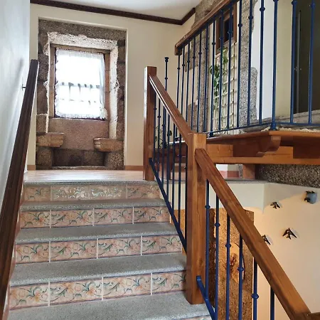 Casa de Férias Casa Dos Chãos *