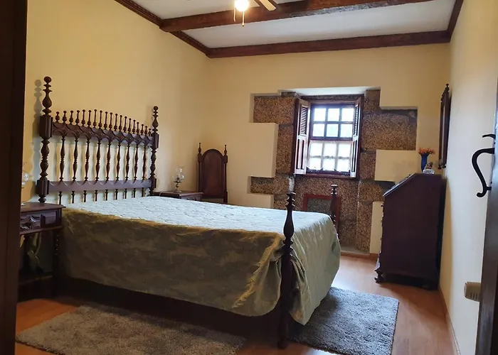 Casa Dos Chaos بيت للعطل