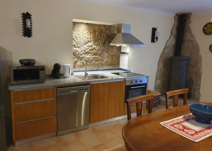 Casa Dos Chaos بيت للعطل كابيسيراس دى باستو